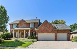 907 Woodland Avenue, Papillion, NE 68046