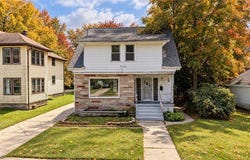 827 Kinsman Street NW, Warren, OH 44483