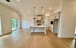 1211 NW 4th Street, Oak Grove, MO 64075