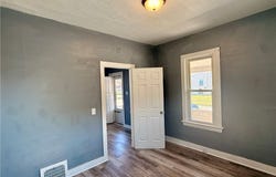 124 W 32nd Street, Lorain, OH 44055