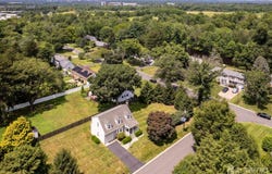 2 Pasture Lane, Plainsboro, NJ 08536