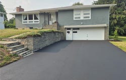 210 Ridgecrest Road, DeWitt, NY 13214