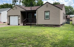 1504 N Hersey Ave, Beloit, KS 67420