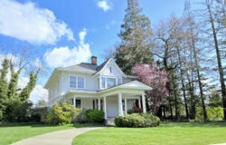 751 NW 4th Street, Grants Pass, OR 97526