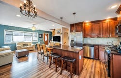 10 Jerome Avenue, Hicksville, NY 11801