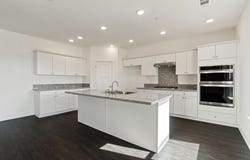 1207 Via Valencia, Madera, CA 93637