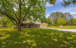 1102 N Shady Lane, Benton, AR 72015
