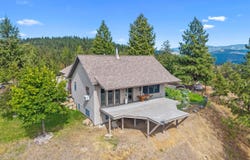 1631 BONANZA RD, EVANS, WA 99126