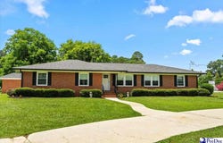 1427 Old Ebenezer Rd, Florence, SC 29501