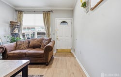 4 Reins Court, Franklin Twsp, NJ 08873