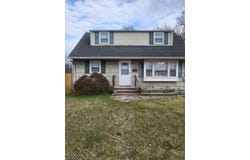 925 S Main St, Manville Boro, NJ 08835-2572