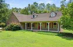 10080 Pilgrim Trl Rd, Molino, FL 32577
