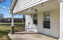 1490 Independence Avenue, Lee's Summit, MO 64086