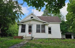 213 W Main Street, Vergas, MN 56587