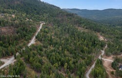 220 Hawkwind Trl, Cocolalla, ID 83813