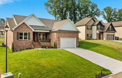 519 Carrington Blvd, Lenoir City, TN 37771