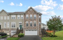 874 STONEFIELD Square NE, LEESBURG, VA 20176