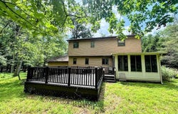 5 Allegheny Drive, Hazleton, PA 18202