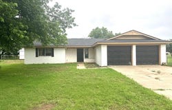 854 County Road 1315 Road, Chickasha, OK 73018