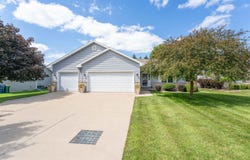 17 Hunters Court, Fond Du Lac, WI 54937