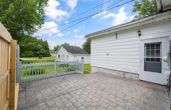 109 E Wabash Avenue, Wakarusa, IN 46573