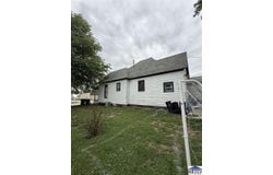 301 S Section, Sullivan, IN 47882