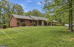 435 SUMMIT Drive, MOOREFIELD, WV 26836
