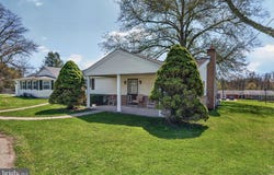 1636 E CANAL Road, DOVER, PA 17315