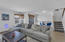 14 Victorian Court, Huntington, NY 11743