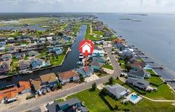 300 Bayview, Aransas Pass, TX 78336
