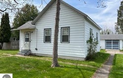 205 Evans Street, East Tawas, MI 48730