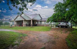 605 E Godley Avenue, Godley, TX 76044