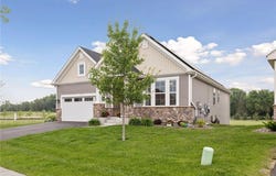 3841 Hyde Avenue N, Oakdale, MN 55128