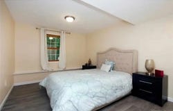 6 Chatterton Woods, Hamden, CT 06518