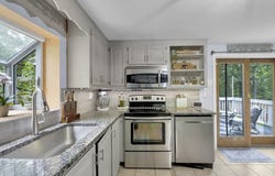 129 New Boston Rd, Sturbridge, MA 01566