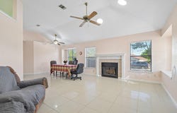 1801 Twisted Oak Dr, Leander, TX 78641