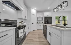 702 W Rochester Street, Terrell, TX 75160