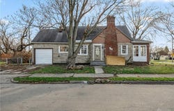 201 Ashwood Avenue, Dayton, OH 45405