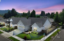 1004 S 46TH ST, Springfield, OR 97478