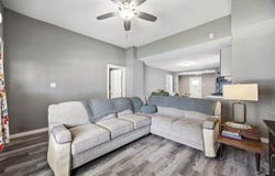 826 SW 10th St, CedarRapids, IA 52404