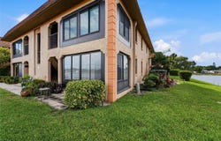 10142 SEMINOLE ISLAND Drive, LARGO, FL 33773