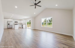 109 Valerie Ct, Brandenburg, KY 40108