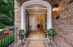 2584 Oglethorpe Circle NE, Brookhaven, GA 30319