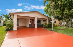 4938 NW 48th Ave, Tamarac, FL 33319