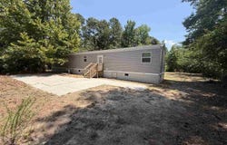 6739 E National Cemetery Rd, Florence, SC 29506-5728