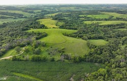 3052 Rose Ave., Menlo, IA 50115