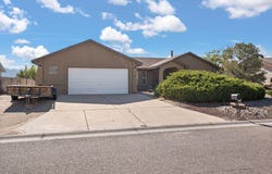 35 MILTON Loop, Los Lunas, NM 87031