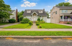 68 Cliff Drive, Hicksville, NY 11801