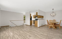 7580 13th Street N, Oakdale, MN 55128