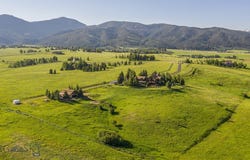 390 Hayrake Lane, Bozeman, MT 59715